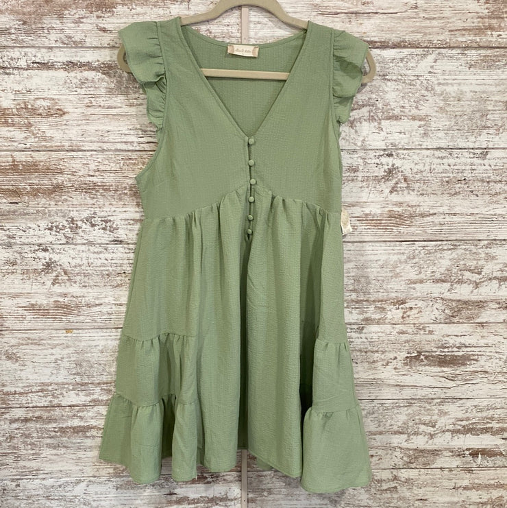 GREEN SHORT DRESS (NEW) $70