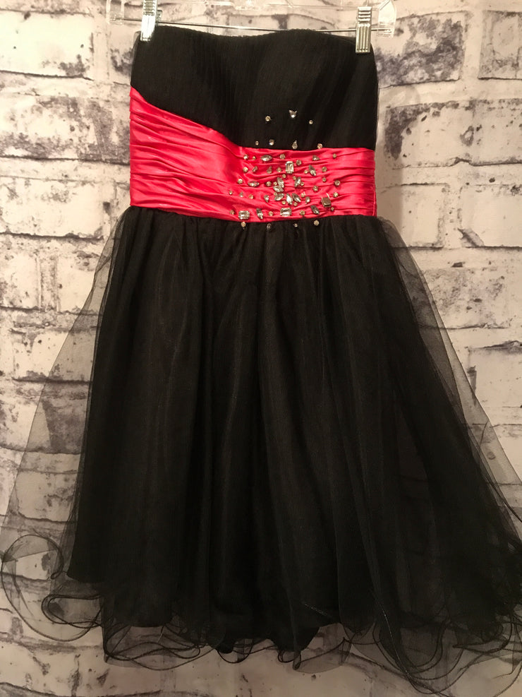BLACK/PINK SHORT POOFY DRESS
