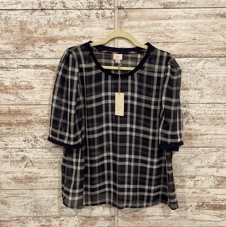 BLACK/WHITE SHEER TOP (NEW)