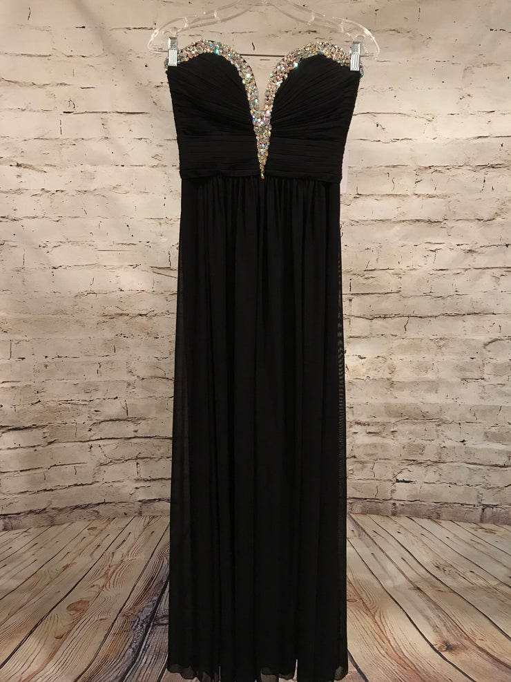 BLACK LONG EVENING GOWN (NEW)