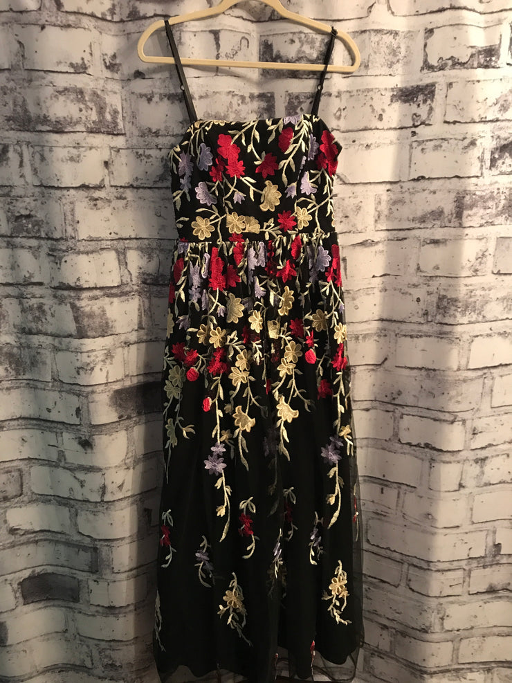 BLACK/FLORAL A LINE GOWN