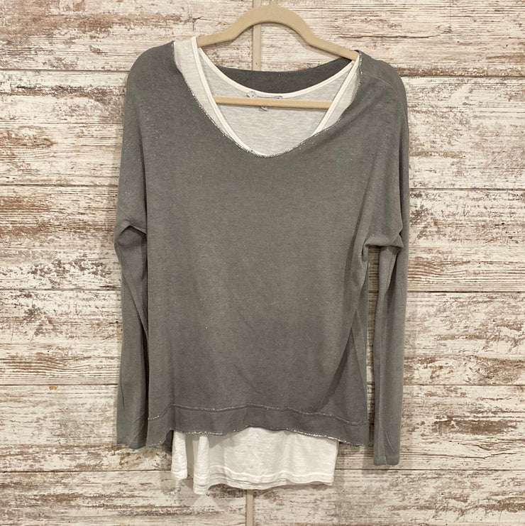 GRAY/WHITE SWEATER 2 PC.