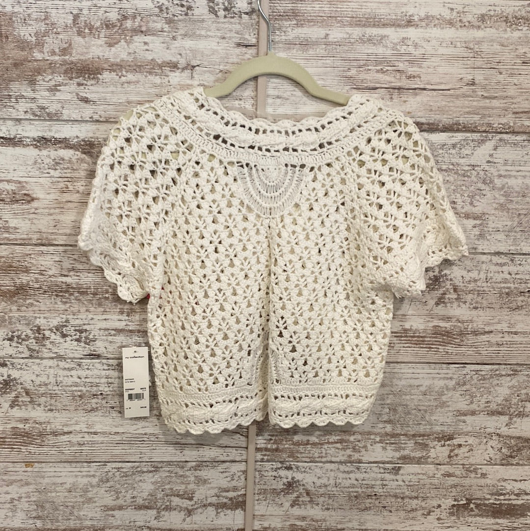WHITE CROCHET SHRUG – Savvy Seconds Boutique - Main Image