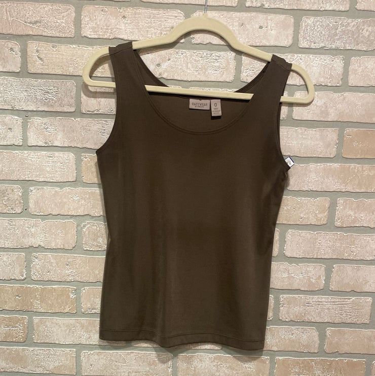 BROWN SLEEVELESS TOP