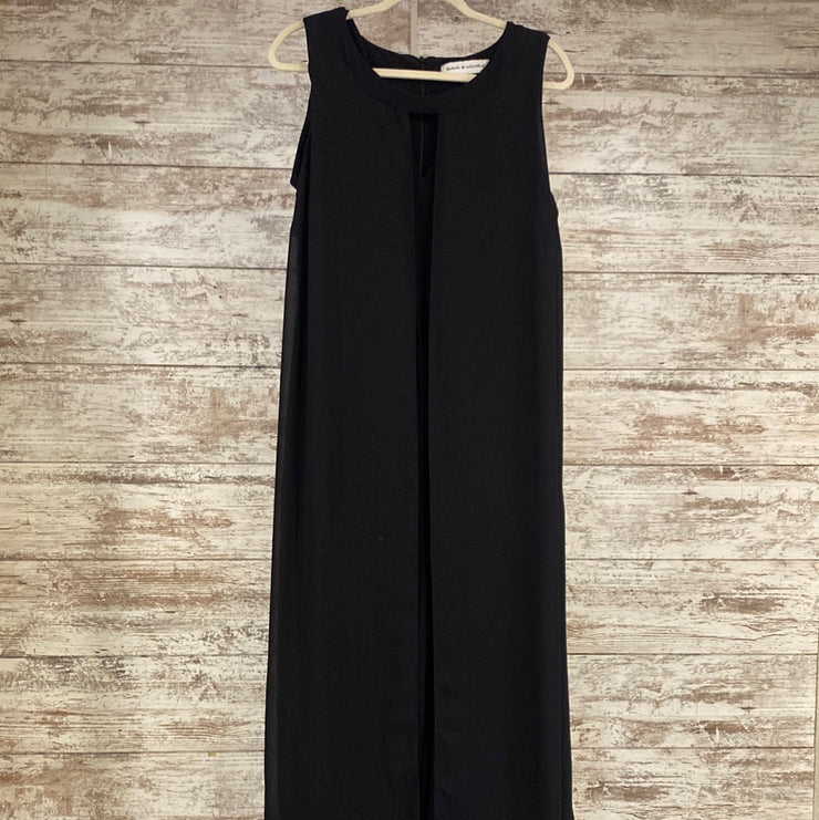 BLACK SLEEVELESS JUMPER