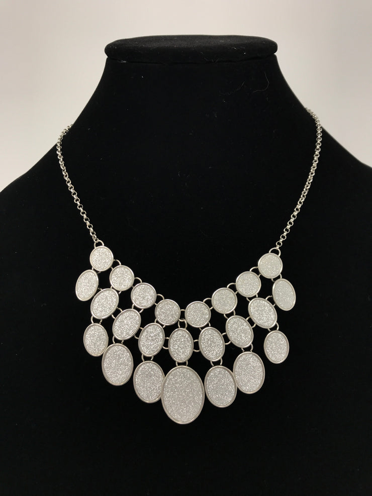 SILVER NECKLACE