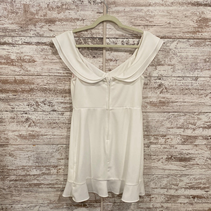 WHITE SHORT DRESS