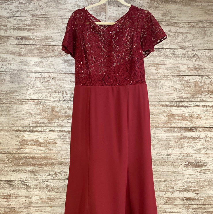 BURGUNDY LONG EVENING GOWN