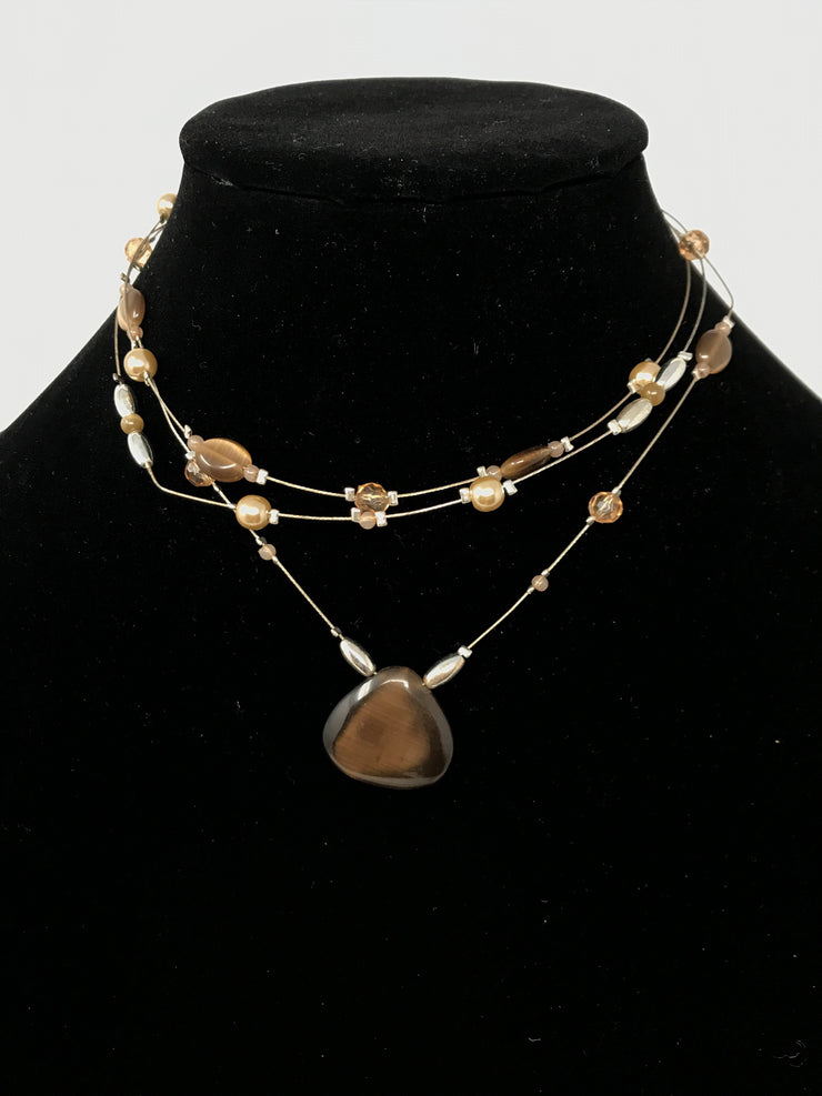 BROWN BEADED CIRCLE NECKLACE