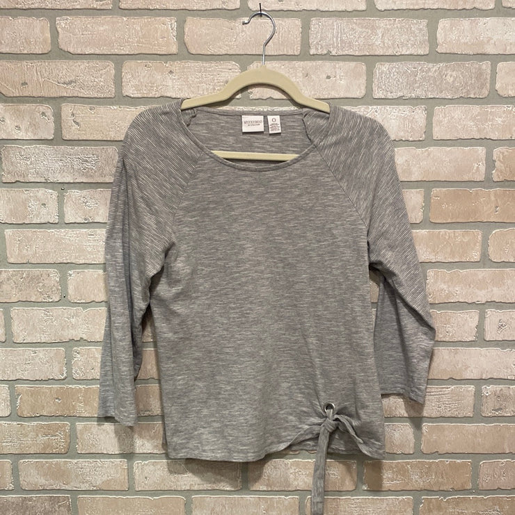 GRAY LONG SLEEVE TOP