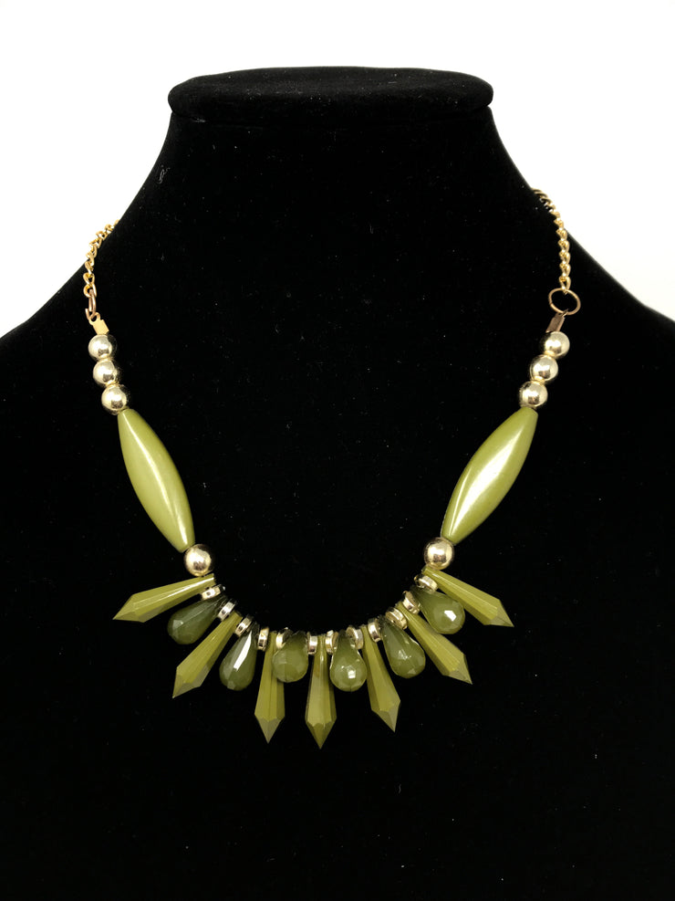 OLIVE GREEN BEAD NECKLLACE