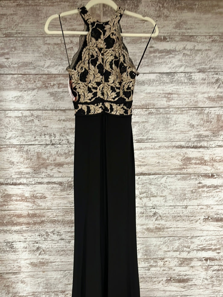 BLACK/GOLD LONG EVENING GOWN