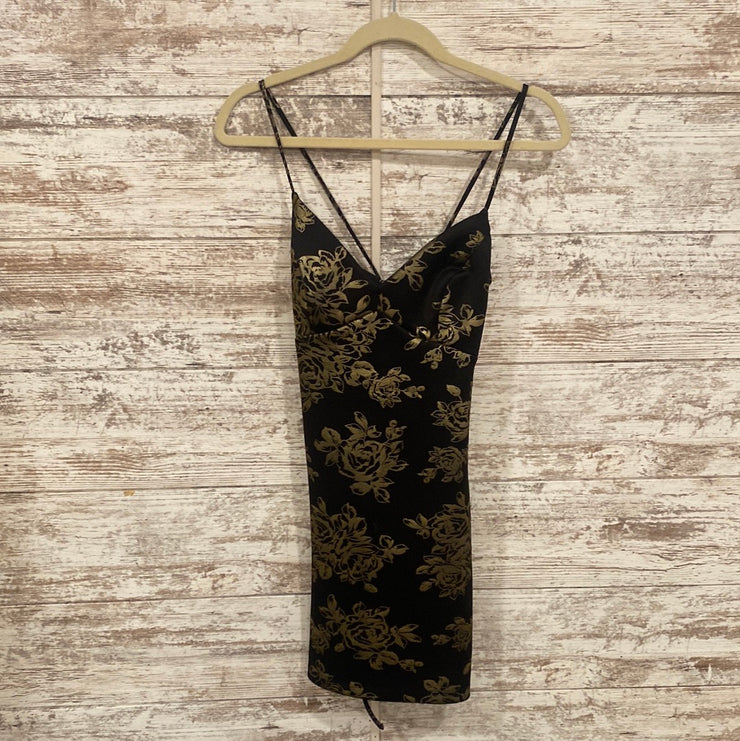 BLACK/GOLD SHORT DRESS