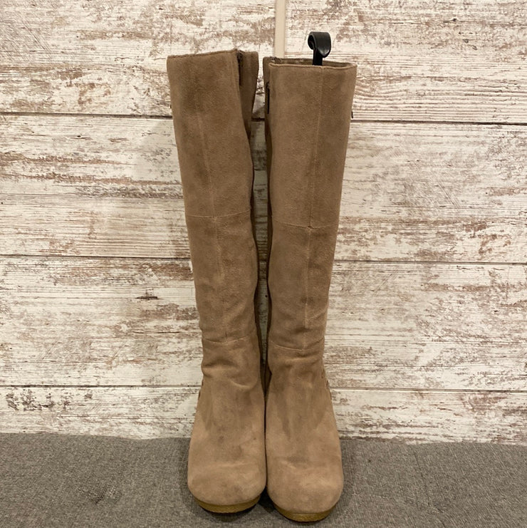 TAN SUEDE WEDGE BOOTS