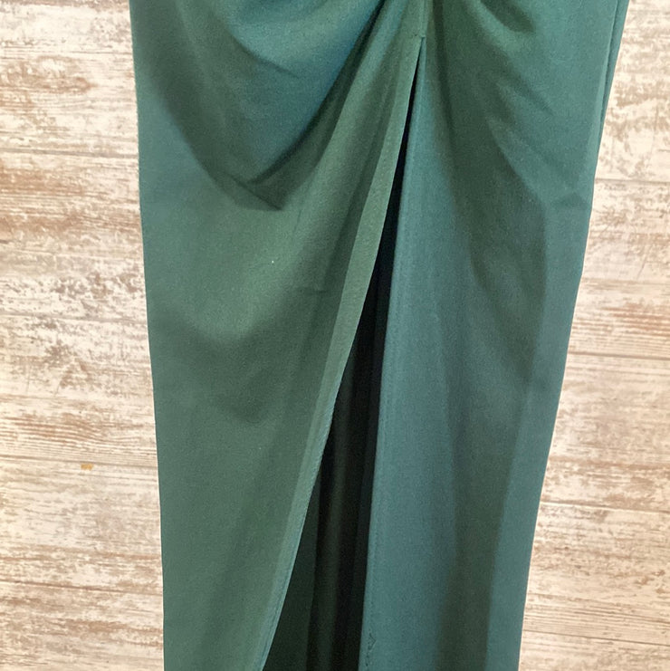 GREEN LONG EVENING GOWN