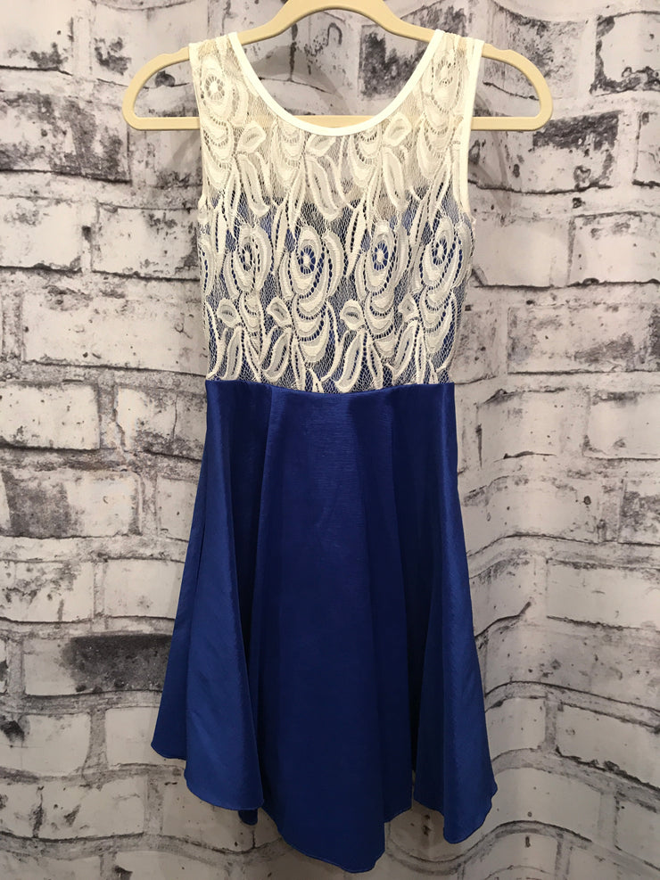 BLUE/WHITE SHORT DRESS