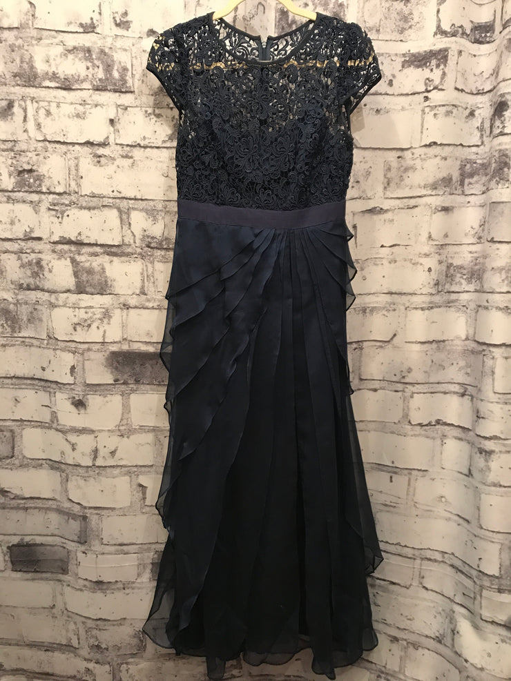 NAVY LACE LONG EVENING GOWN